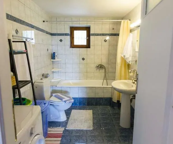 Rodomelo House - 3 Bedrooms Prázdninový dům *