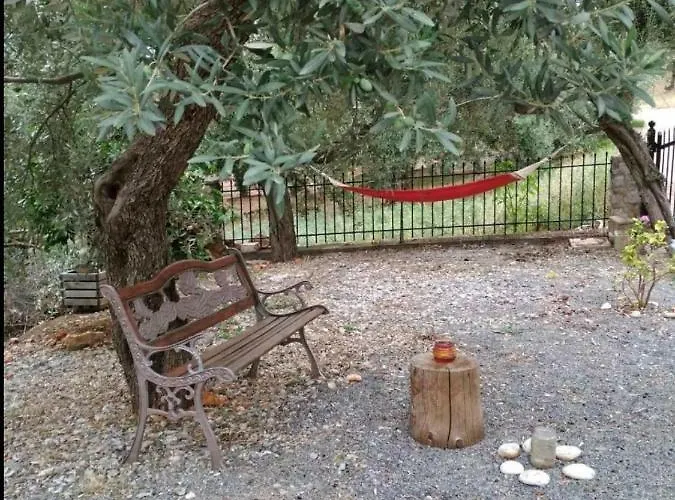 Rodomelo House - 3 Bedrooms Λεωνίδιο